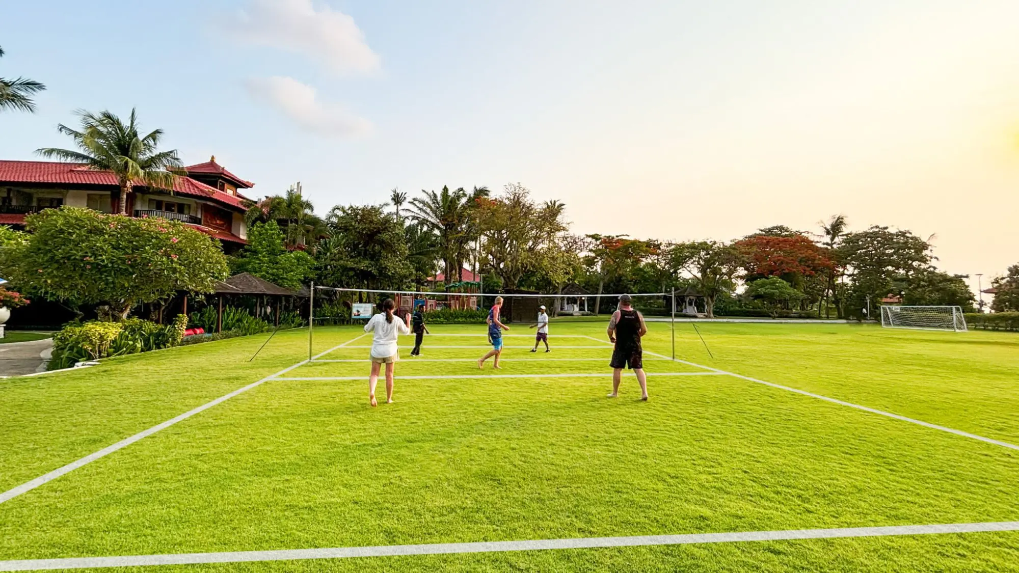 recreations holiday inn resort baruna