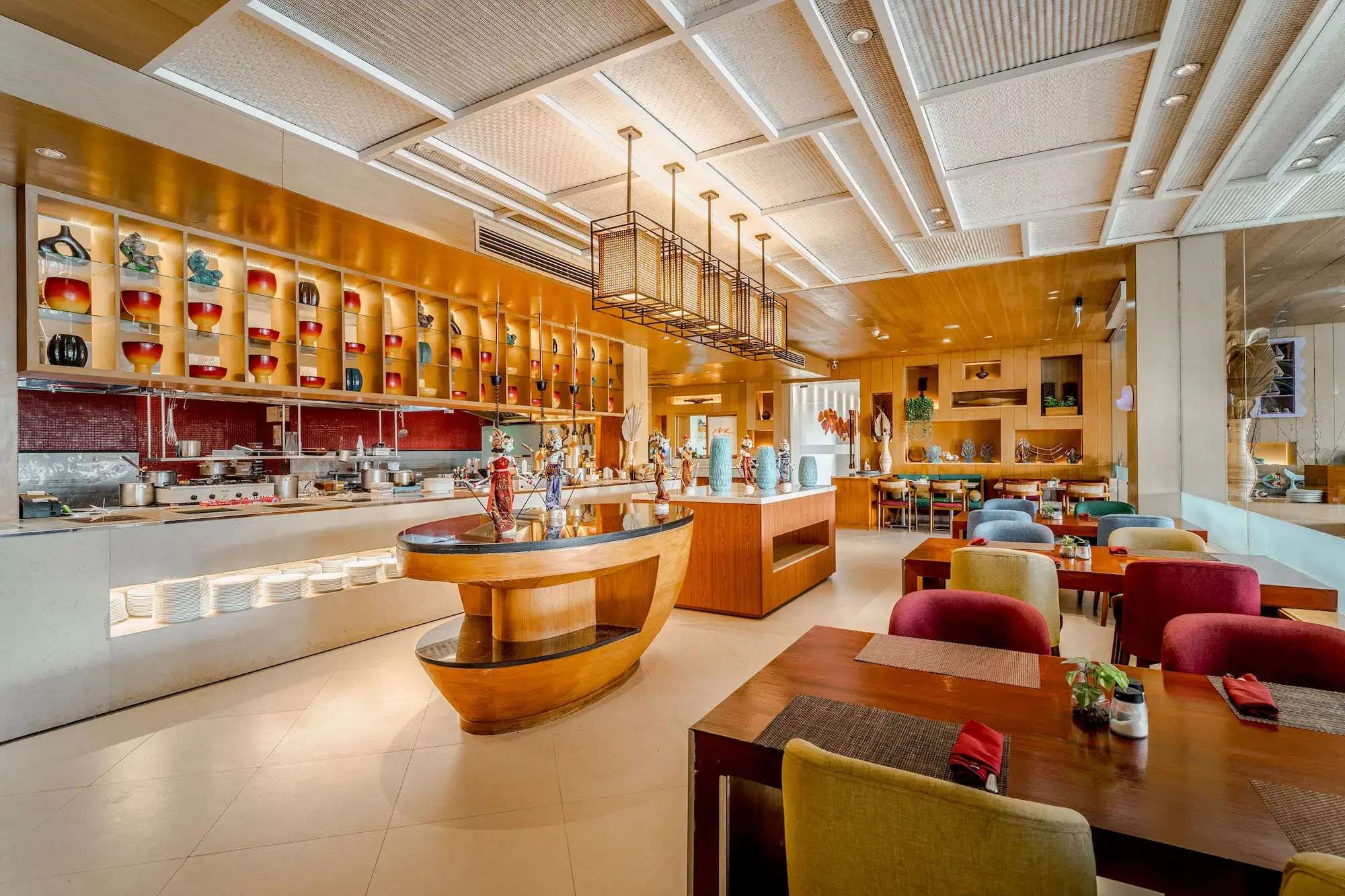 Holiday Inn Resort Baruna dining images