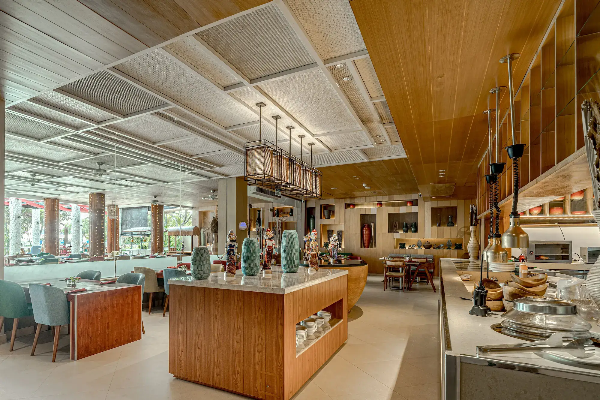 Holiday Inn Resort Baruna dining images