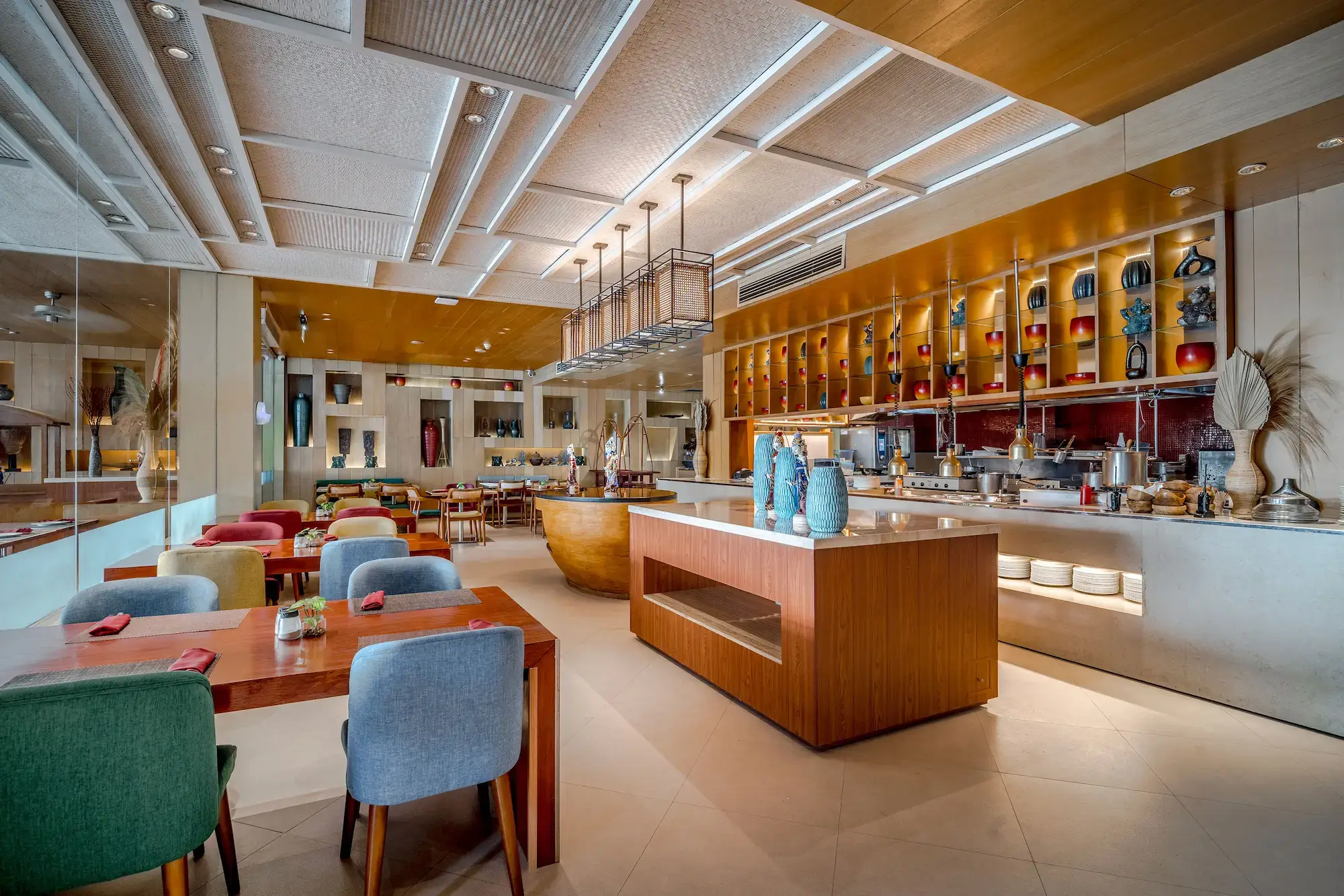 Holiday Inn Resort Baruna dining images