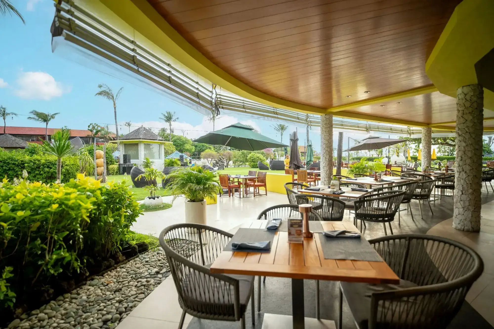 Holiday Inn Resort Baruna Bali Dining