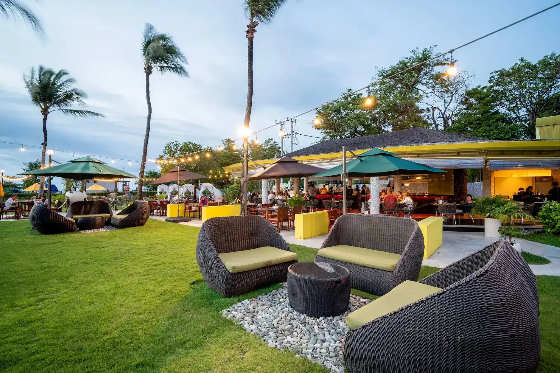 Holiday Inn Resort Baruna Bali Dining