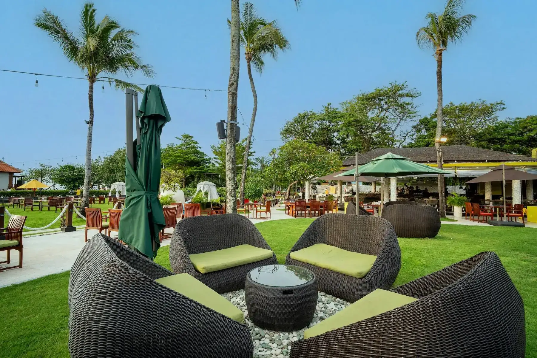 Holiday Inn Resort Baruna Bali Dining