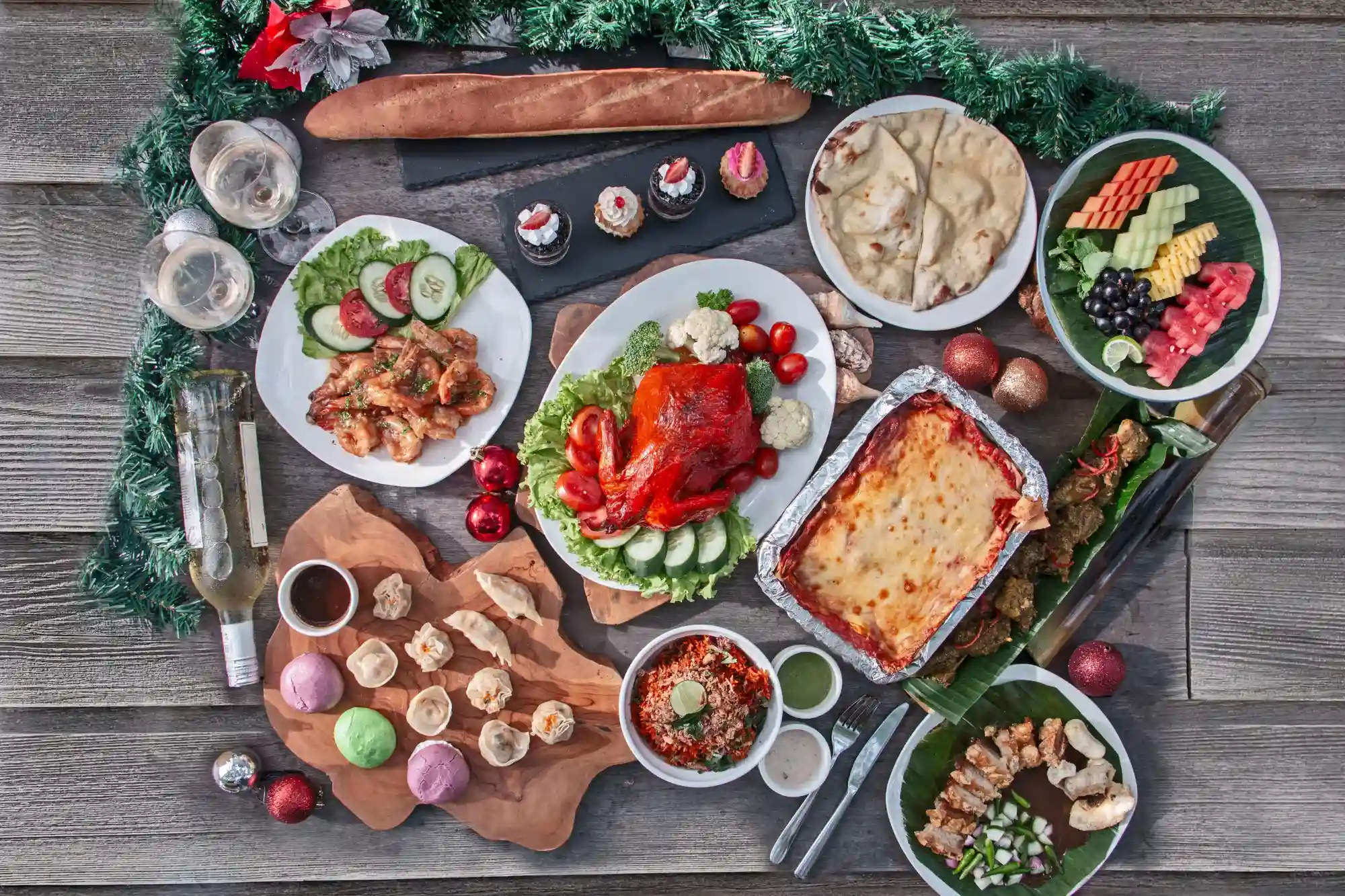 Jingle and Dine Festive Holiday Inn Baruna Resort